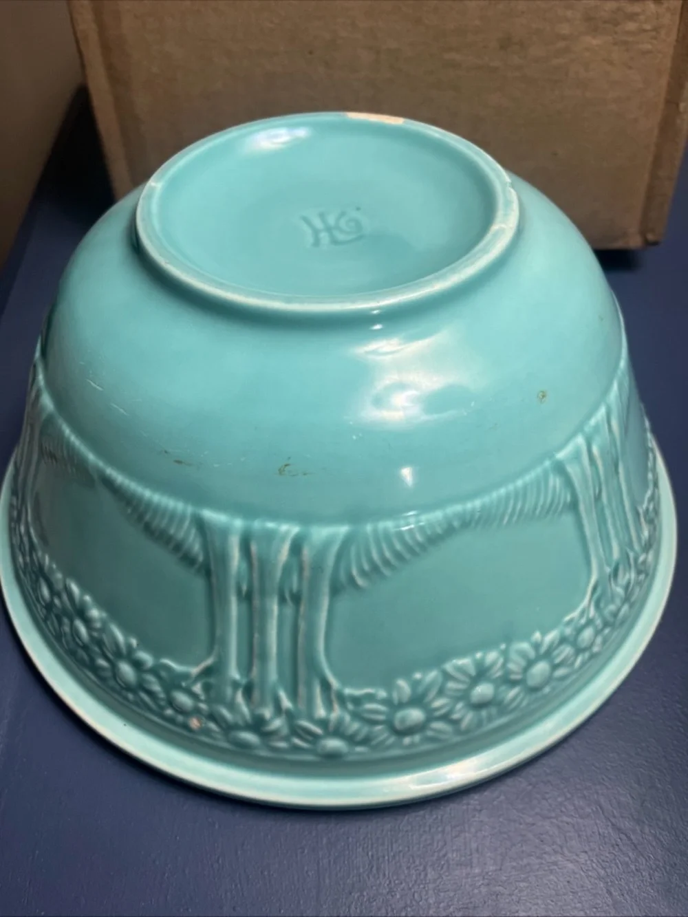 Vintage Homer Laughlin aqua/teal mixing bowl with Apple Tree pattern